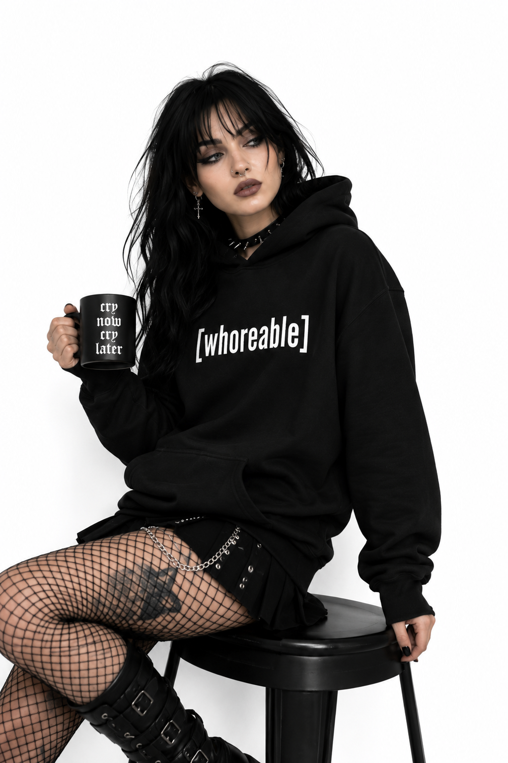 [whoreable] black hoodie